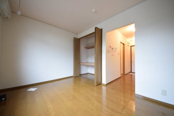 アルカディアの物件内観写真